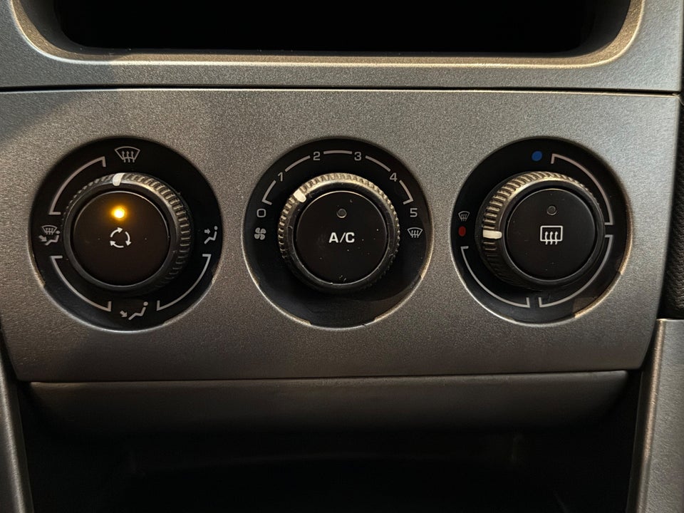 Peugeot 308 1,6 VTi Premium 5d