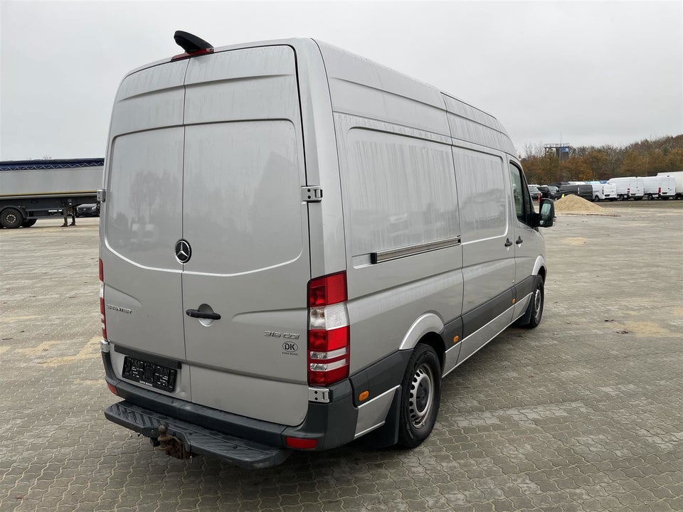 Mercedes Sprinter 316 2,2 CDi R2 Kassevogn aut. 5d