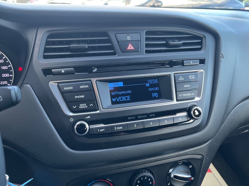 Hyundai i20 1,25 Trend 5d