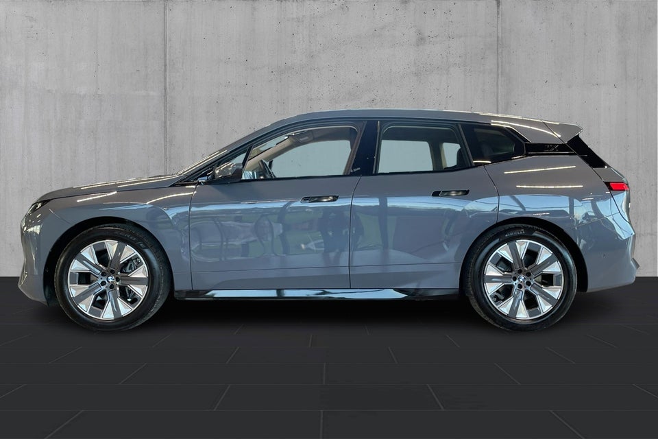 BMW iX xDrive60 Sport Line 5d