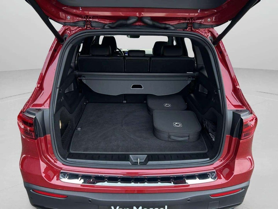 Mercedes EQB250+ AMG Premium 5d
