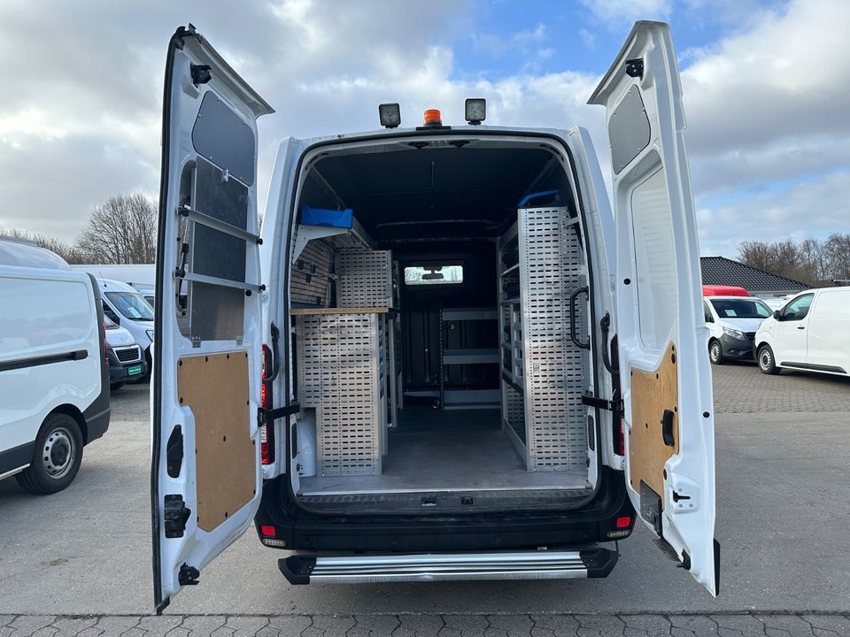 Renault Master IV T33 2,3 dCi 150 L2H2 Kassevogn