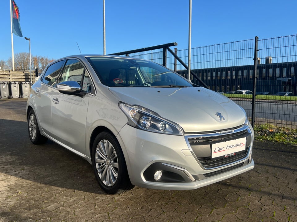 Peugeot 208 1,6 BlueHDi 100 Allure 5d