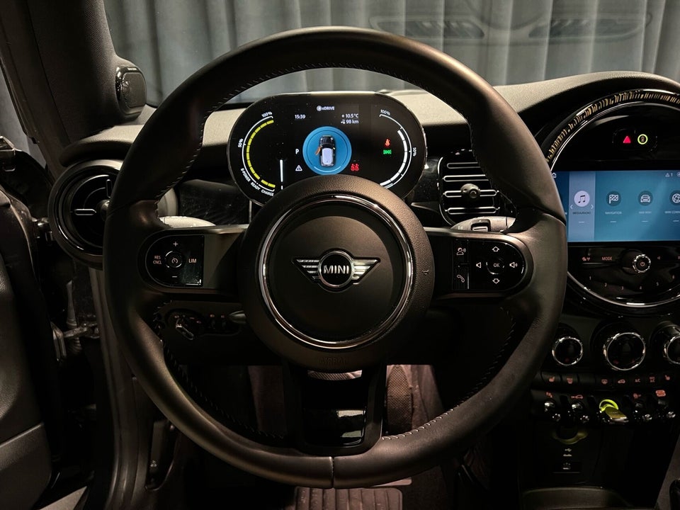 MINI Cooper SE Yours Trim 3d