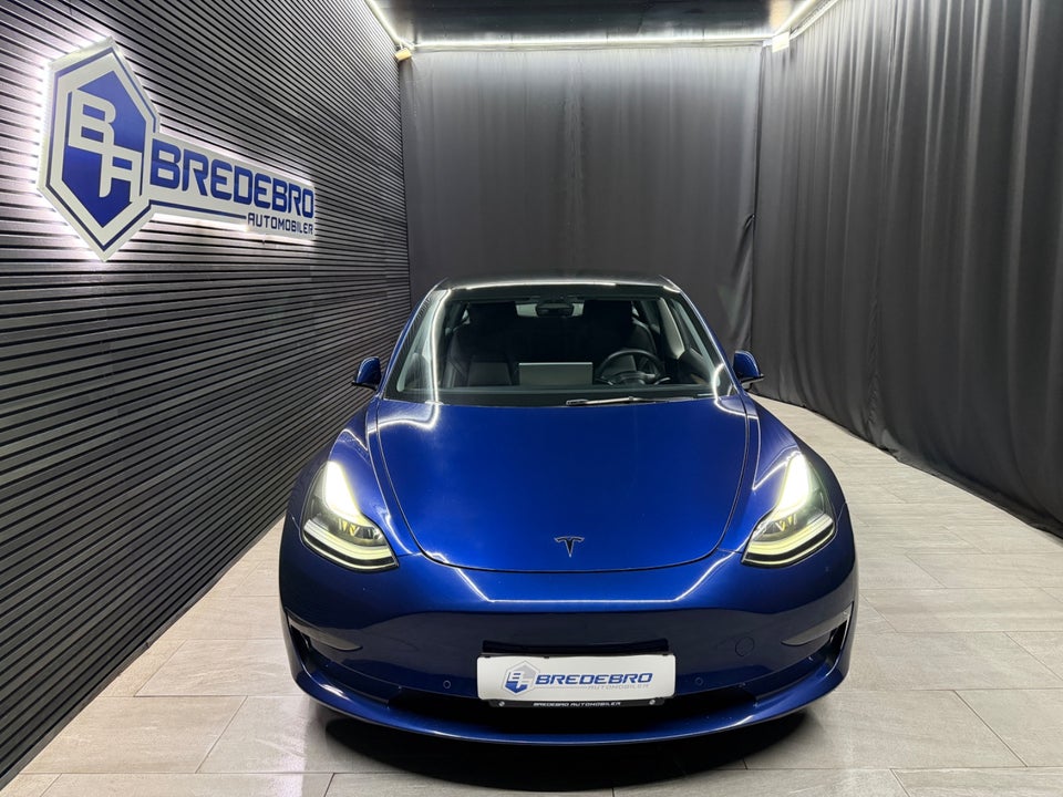 Tesla Model 3 Long Range AWD 4d