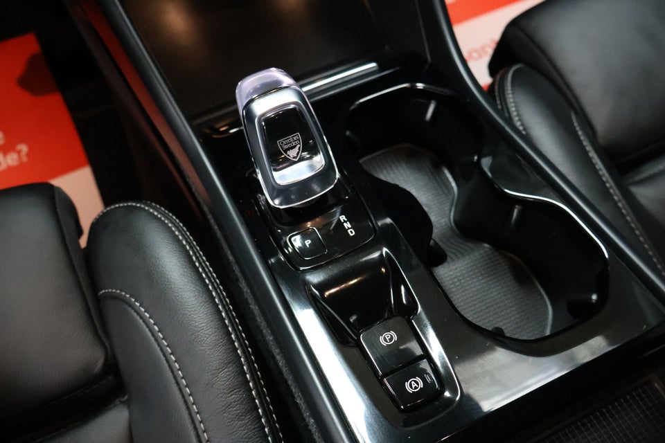 Volvo XC40 1,5 T5 ReCharge Inscription aut. 5d