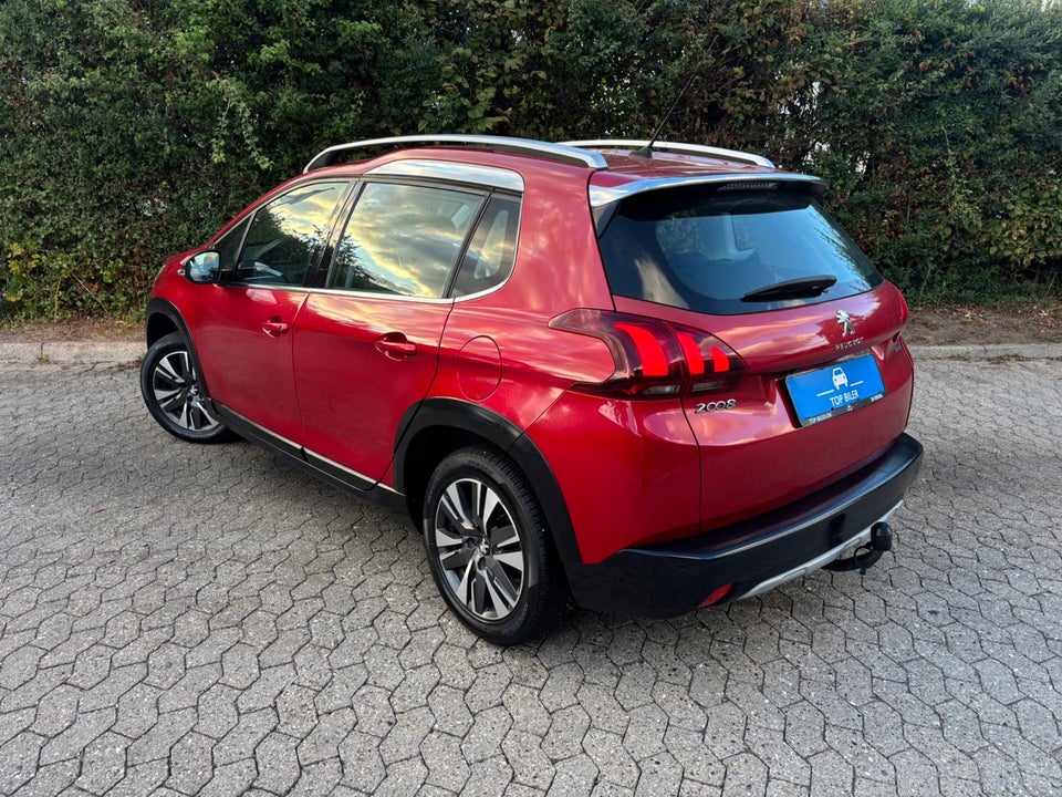 Peugeot 2008 1,2 e-THP 110 Allure 5d