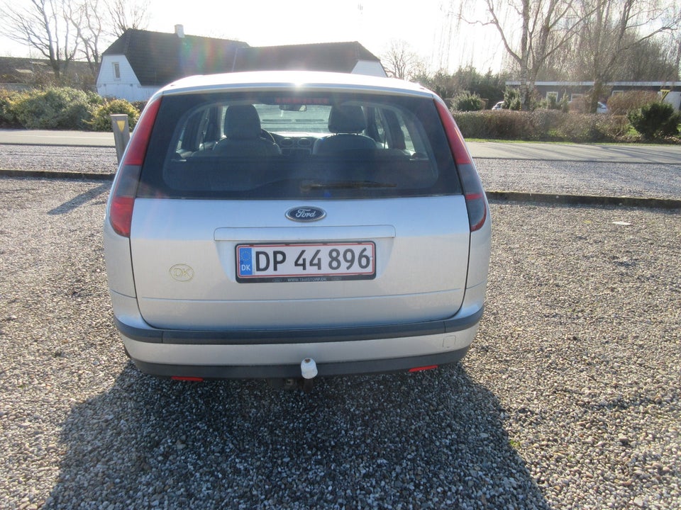 Ford Focus 1,6 Ambiente 100 stc. 5d