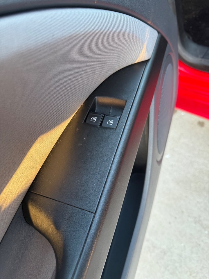 Seat Leon 1,6 Stylance 5d