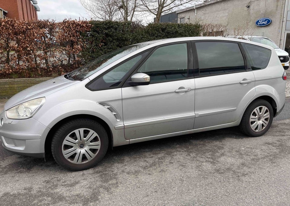 Ford S-MAX 2,0 Trend 7prs 5d