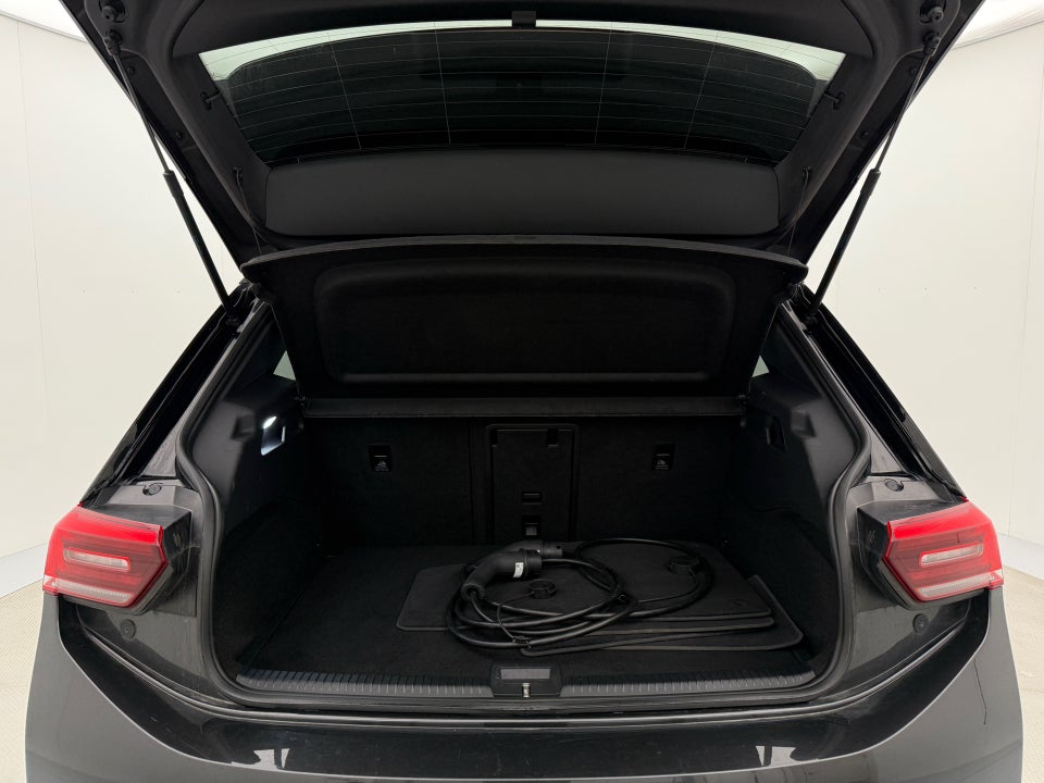 VW ID.3 58 Pro Performance Family 5d