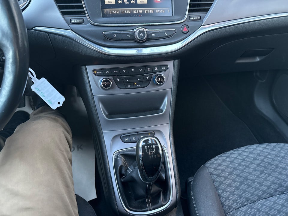 Opel Astra 1,4 T 125 Enjoy Sports Tourer 5d