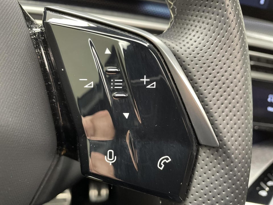 Peugeot e-5008 77 GT 7prs 5d