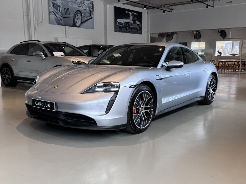 Porsche Taycan 4S Performance+ 4d