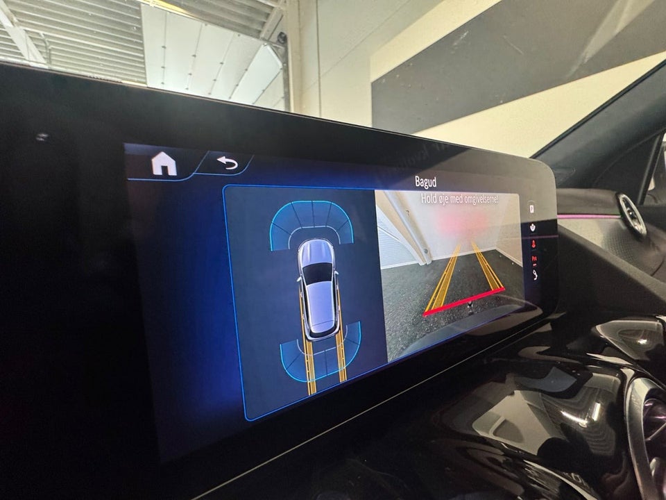 Mercedes EQA300 Progressive 4Matic 5d