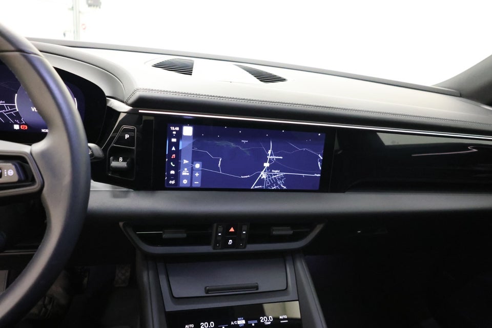 Porsche Macan 4 5d