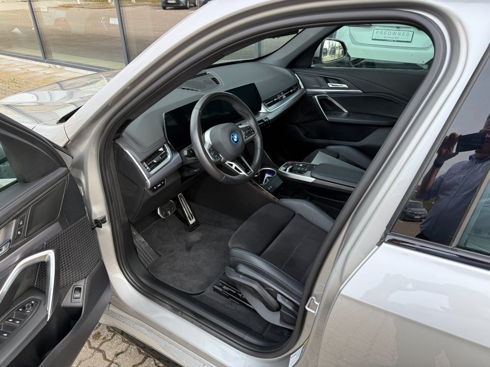 BMW iX1 eDrive20 M-Sport 5d