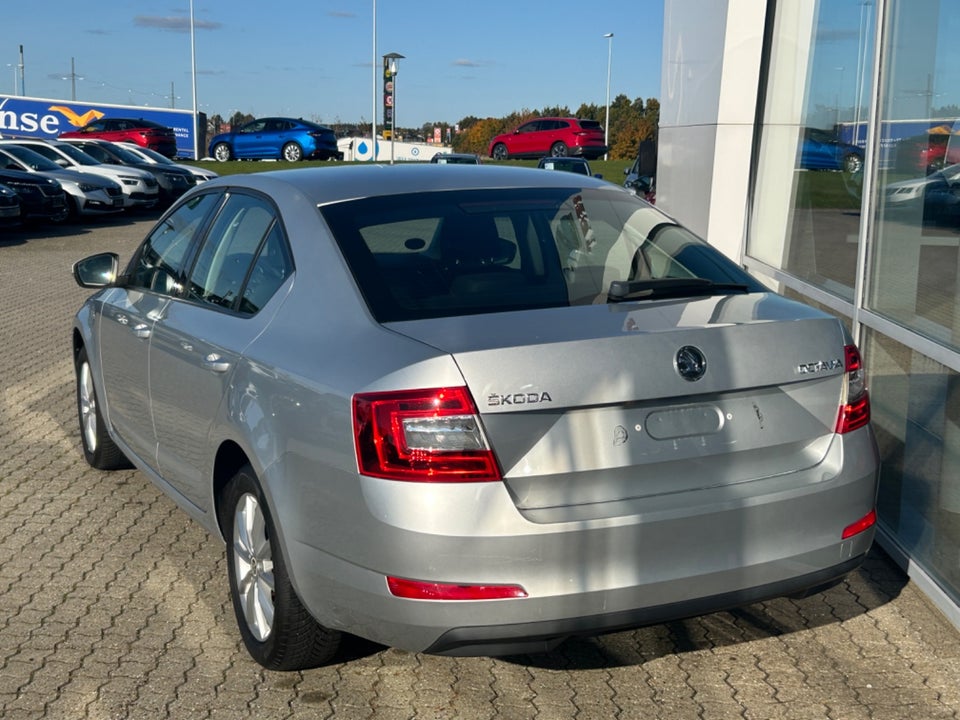 Skoda Octavia 1,2 TSi 105 Ambition 5d