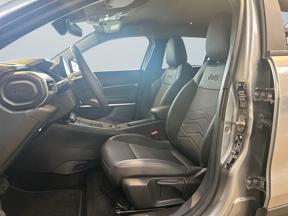 Jeep Avenger 54 Summit 5d