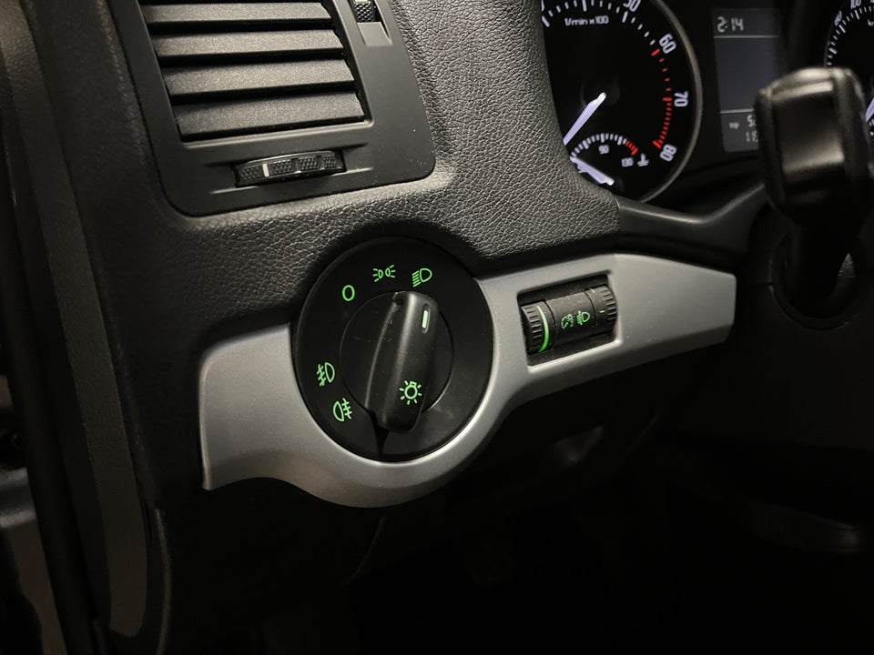 Skoda Octavia 1,4 TSi 122 Ambiente 5d