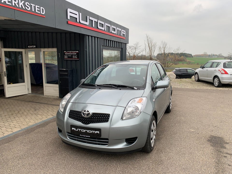 Toyota Yaris 1,3 Luna 5d