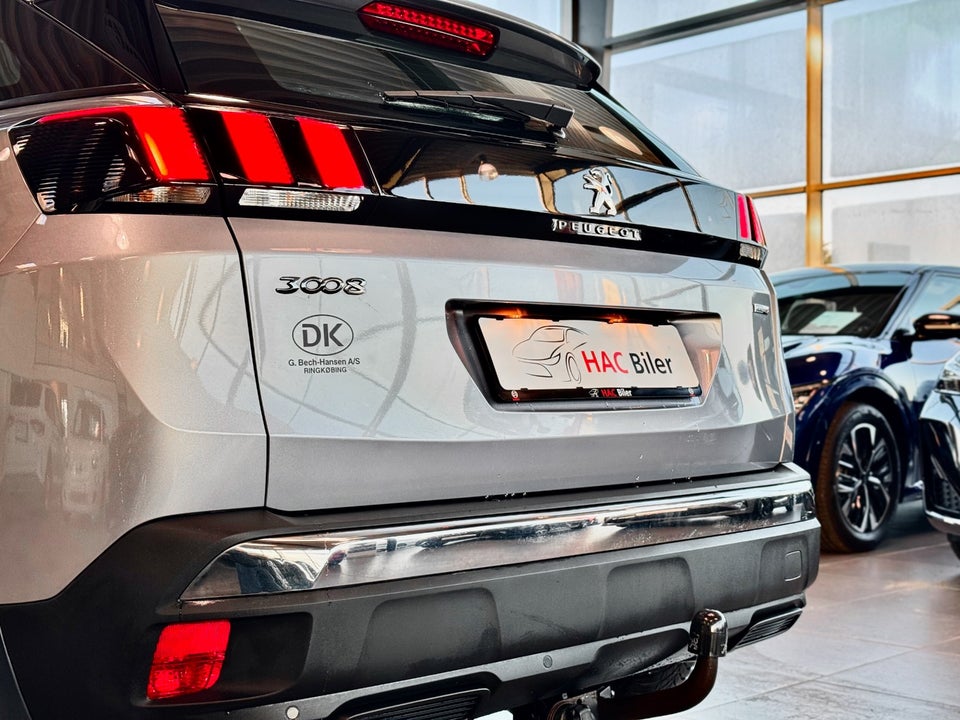 Peugeot 3008 1,2 e-THP 130 Active 5d