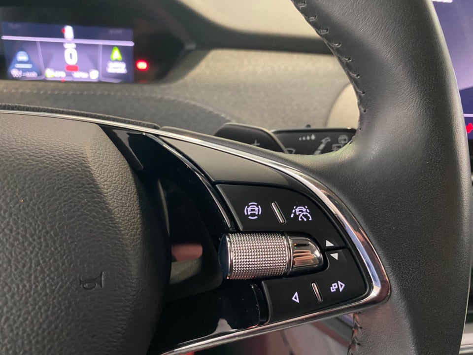 Skoda Enyaq 80 iV Loft 5d