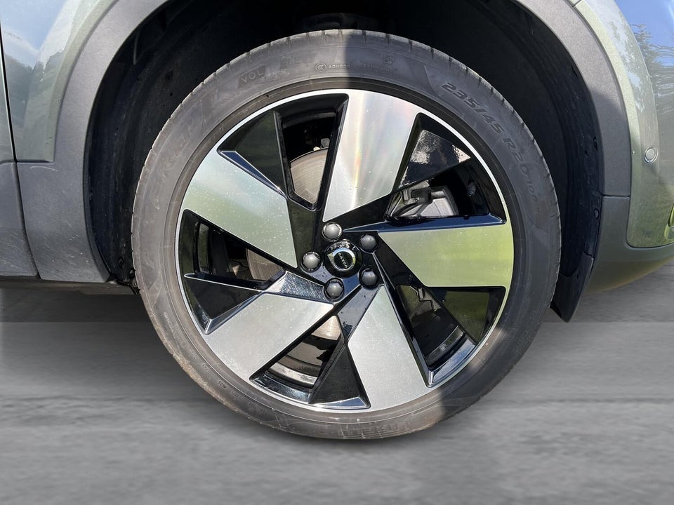 Volvo EX40 Extended Range Ultra Excess 5d