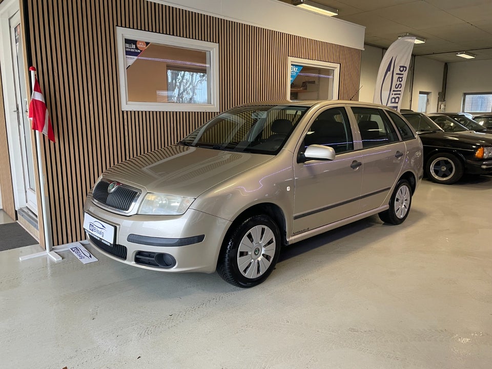Skoda Fabia 1,2 12V Ambiente Combi 5d
