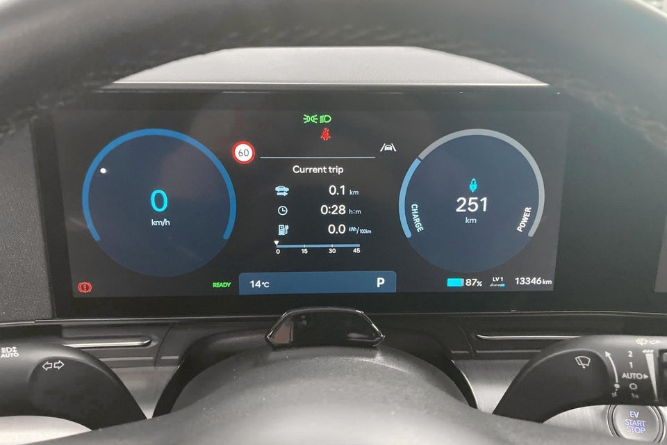 Hyundai Kona 48 EV Essential 5d