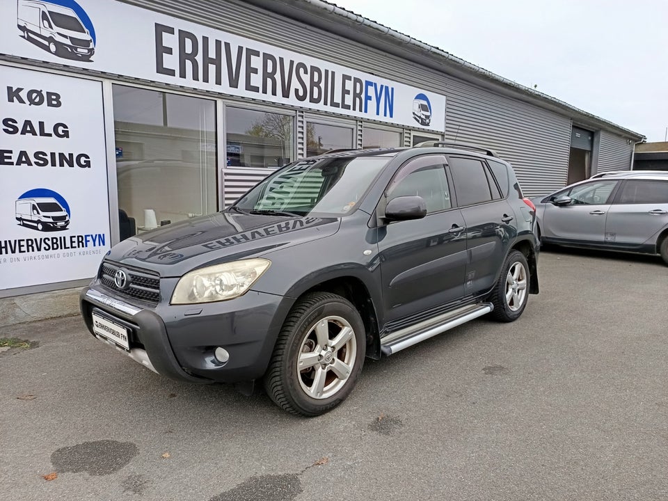 Toyota RAV4 2,0 VVT-i 4x4 Van 5d