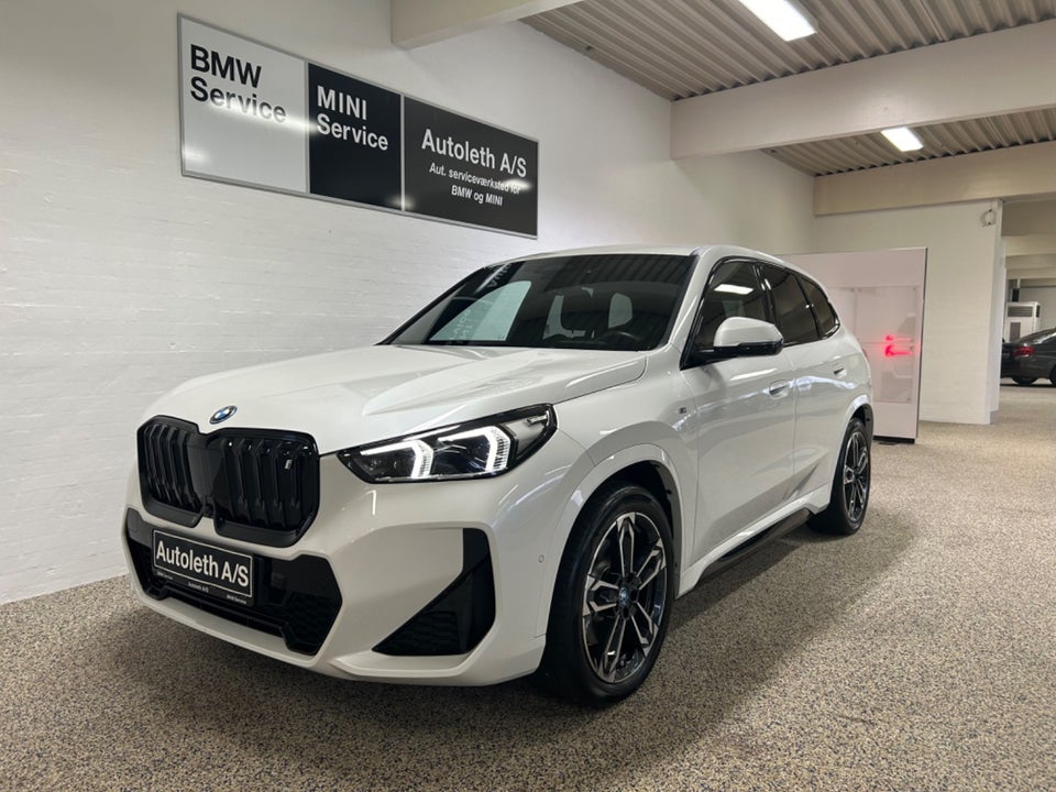 BMW iX1 xDrive30 Fully Charged M-Sport 5d