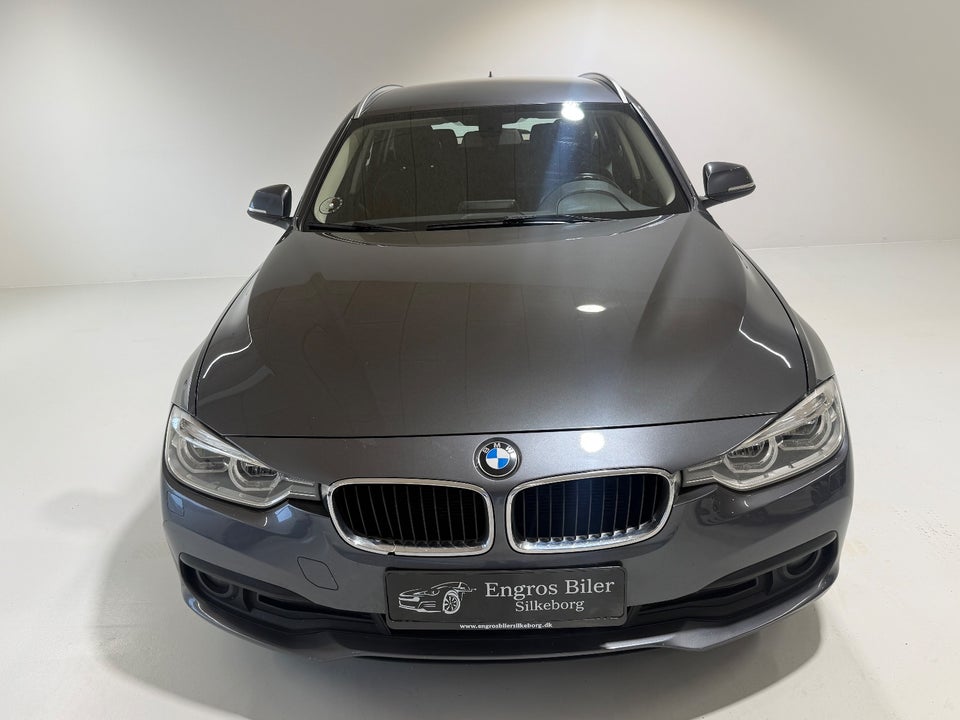BMW 320d 2,0 Touring aut. 5d