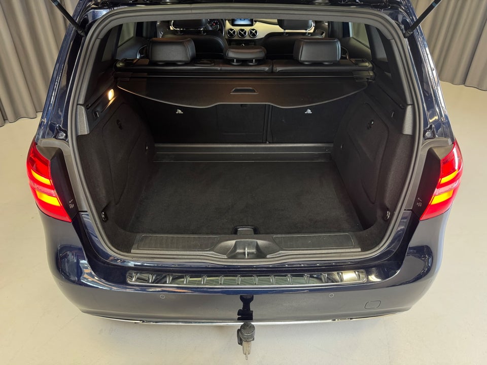 Mercedes B200 d 2,2 Progressive aut. 5d