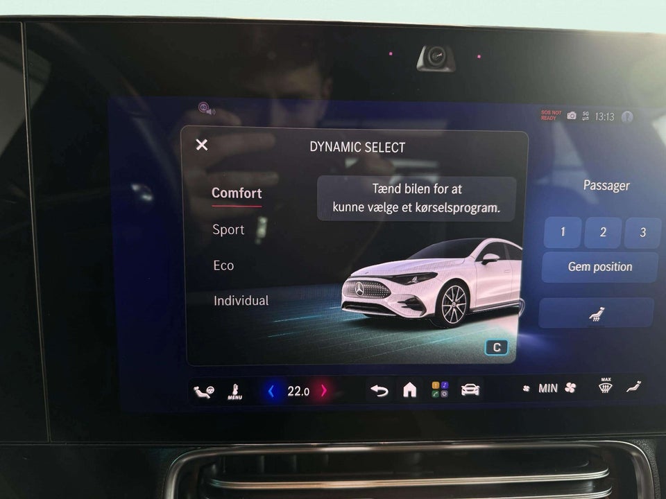 Mercedes CLA350 electric 4Matic 4d