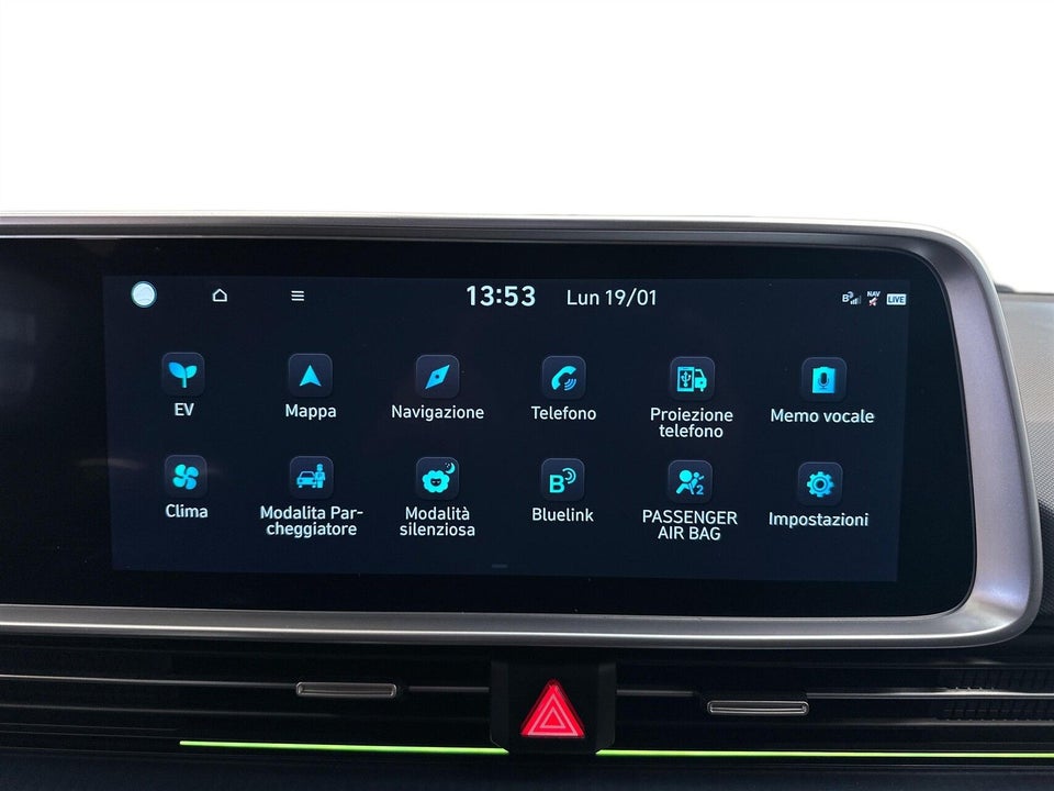 Hyundai Ioniq 6 77 Essential 4d