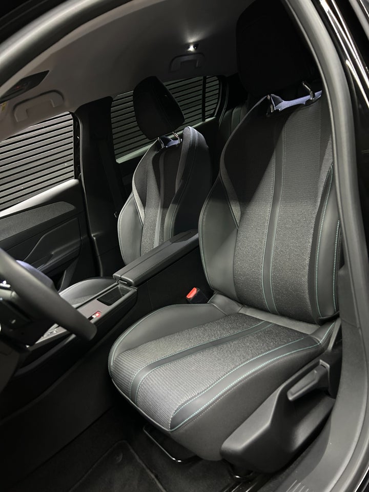 Peugeot 308 1,6 Hybrid Allure Pack EAT8 5d