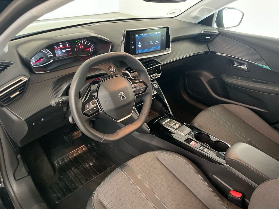 Peugeot 208 1,2 PureTech 100 Allure EAT8 5d