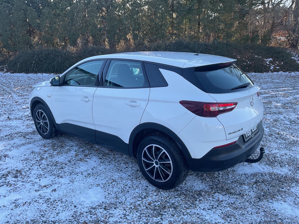 Opel Grandland X 1,2 T 130 Enjoy 5d