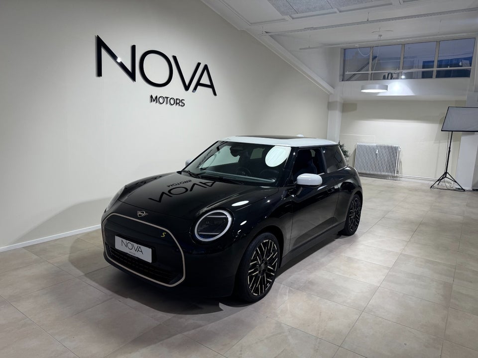 MINI Cooper SE Favoured Trim M 3d