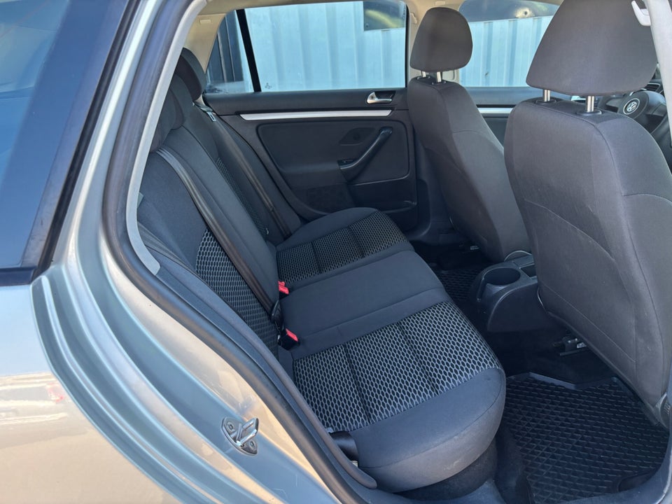 VW Golf VI 1,2 TSi 85 Trendline Variant 5d