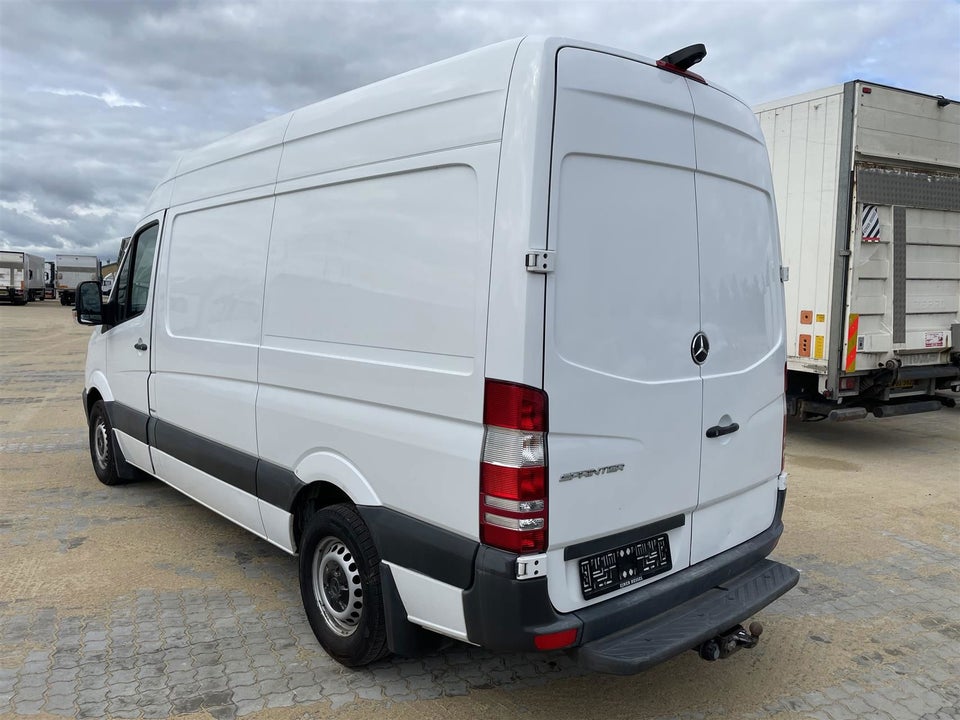 Mercedes Sprinter 316 2,2 CDi R2 Kassevogn 5d