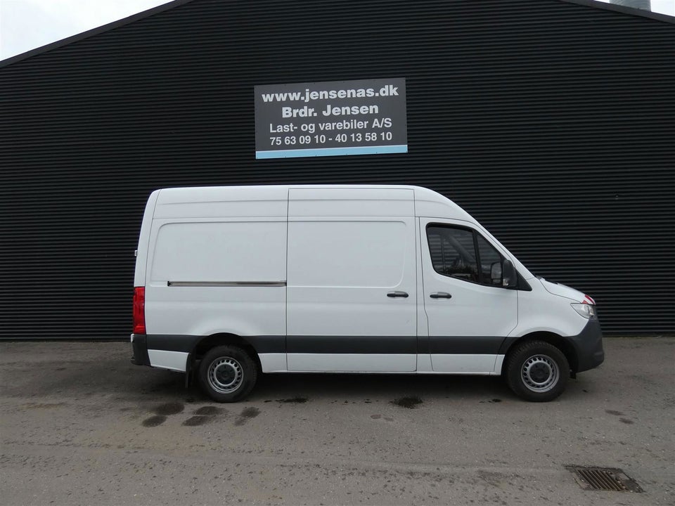 Mercedes Sprinter 317 2,0 CDi A2 Kassevogn aut. RWD