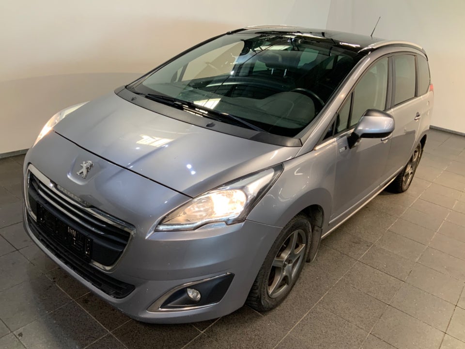 Peugeot 5008 1,6 HDi 114 Style 7prs 5d