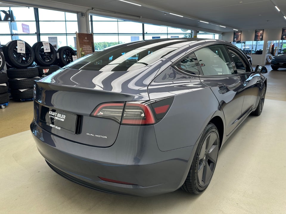 Tesla Model 3 Long Range AWD 4d