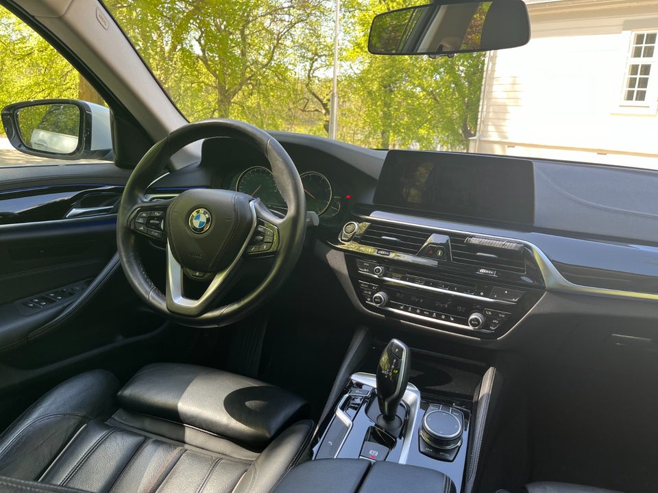 BMW 520d 2,0 Touring Luxury Line aut. 5d