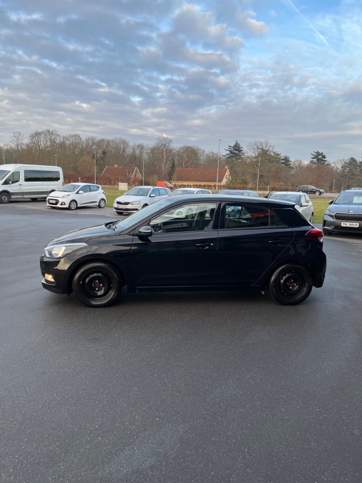 Hyundai i20 1,25 Comfort 5d