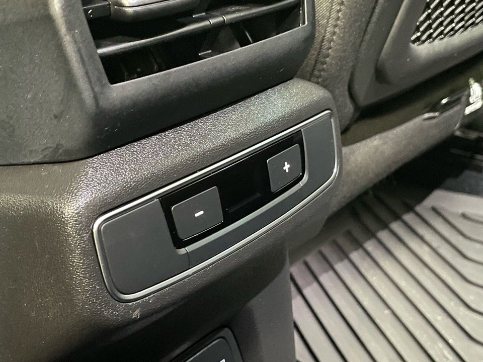 Audi Q4 e-tron 50 Attitude quattro 5d