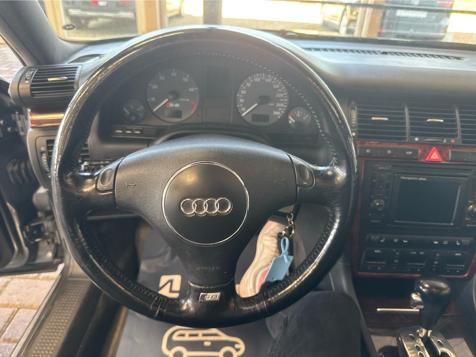 Audi S8 4,2 quattro aut. 4d