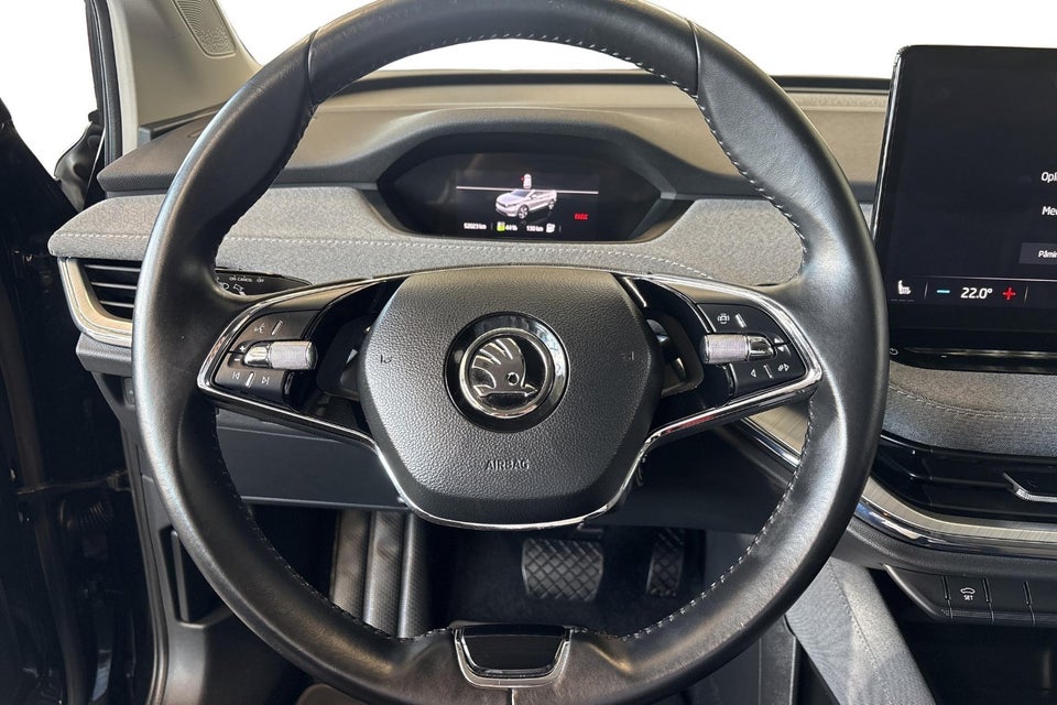 Skoda Enyaq 50 iV Loft 5d